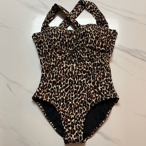 New Women’s Jantzen One Piece swimsuit